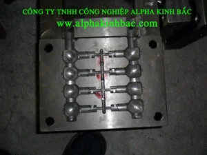 Khuon20ep20nhua