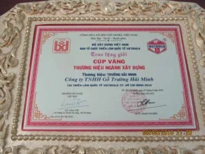 Cup Vang Thuong Hieu Nganh