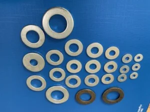 Tán Hợp Nhất  –  Công Ty TNHH Thương Mại Và XNK Hợp Nhất