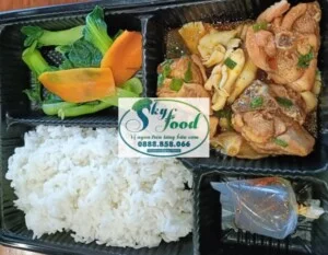 Suất Ăn Công Nghiệp Sky Food – Công Ty TNHH Aqua Sky Line