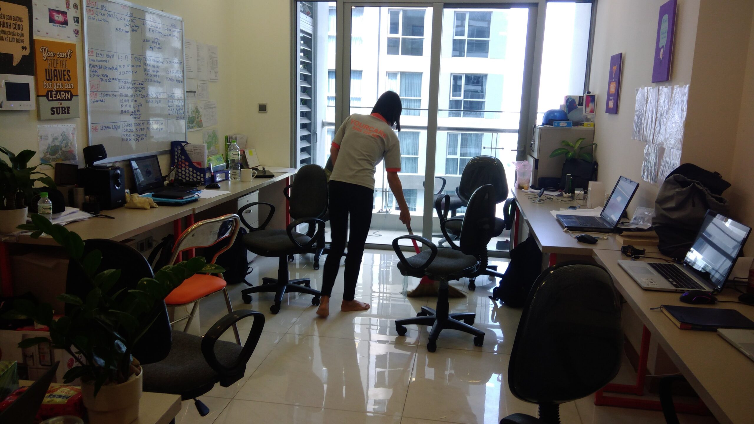 Công Ty TNHH Dịch Vụ Your