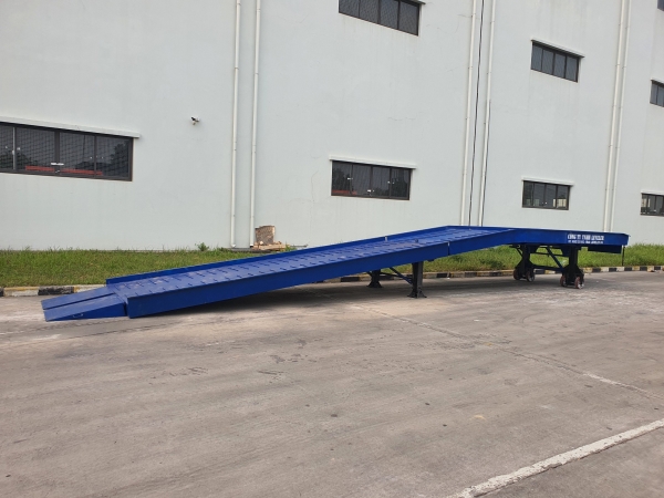 Cầu Dẫn Xe Nâng LEVELER – Công Ty TNHH LEVELER