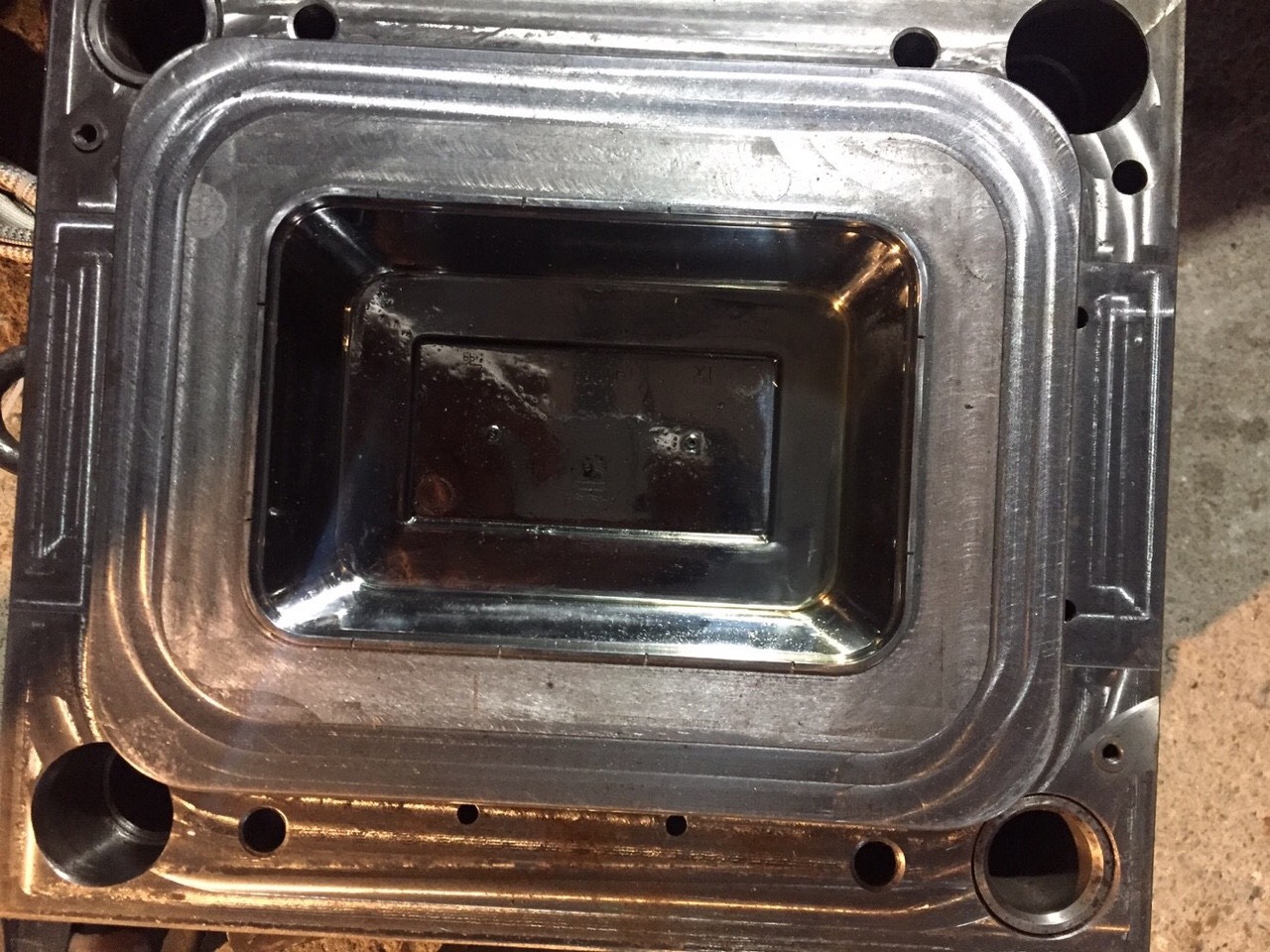 Công Ty TNHH Cơ Khí Và Nhựa Thành Công Trí