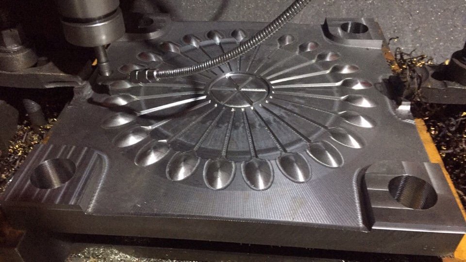 Công Ty TNHH Cơ Khí Và Nhựa Thành Công Trí