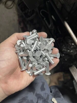 Cơ Sở Đinh Tán Hoa Tuyết