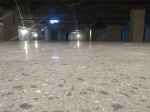 Thi Công Sơn Epoxy Lạc Việt – Công Ty TNHH Sản Xuất Thương Mại Lạc Việt
