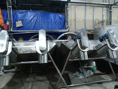 Máy đá viên Quang Trung